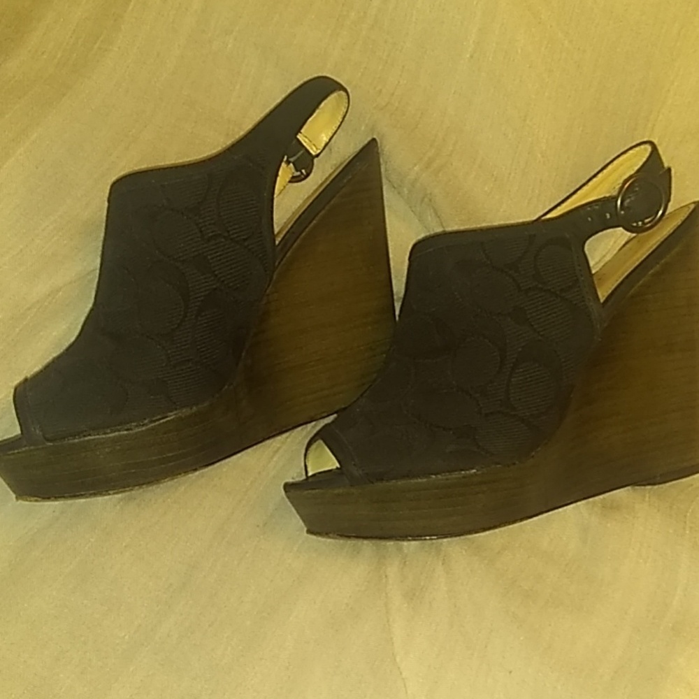 Coach Signature Wedges - Picture 3 of 4